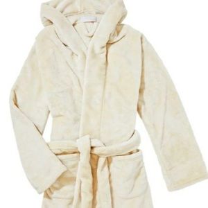 NWT Summer & Rose Cozy Robe – size small/medium